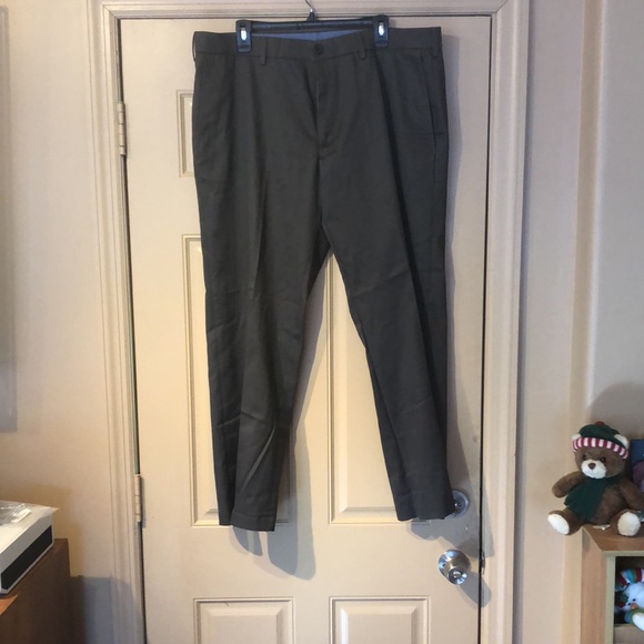 Haggar straight fit dress pants - Picture 2 of 5